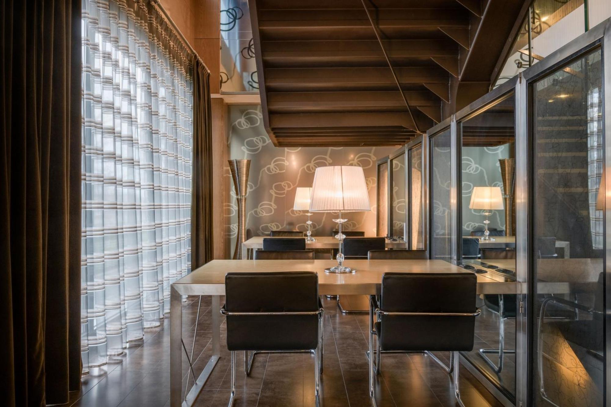 Ac Hotel Brescia By Marriott Bagian luar foto